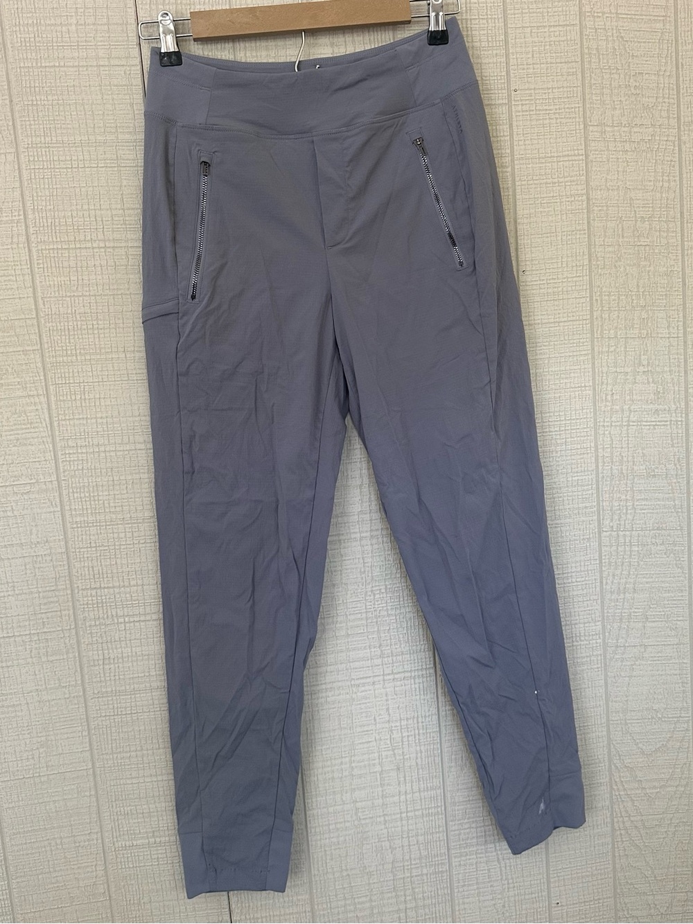 Athleta Women's Size 0 Charcoal Trekkie
Zipper Pocket Activewear Pants